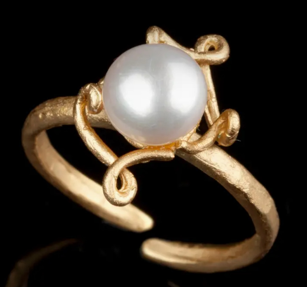Michael Michaud Pea Pod Single Pearl Adjustable Ring